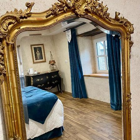 Une Nuit Chez Une Artisane Josselin Bagian luar foto