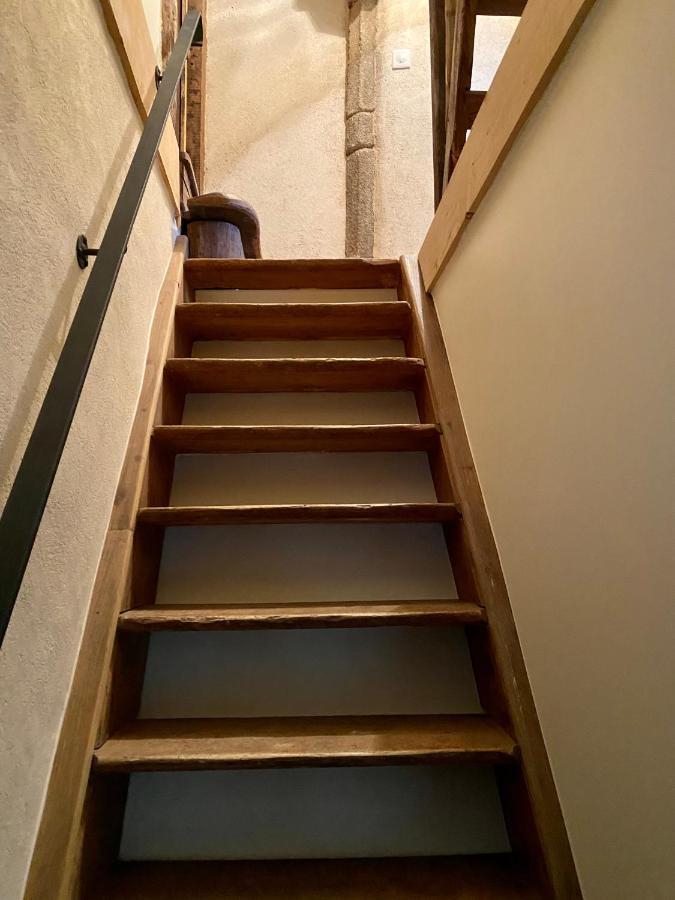 Une Nuit Chez Une Artisane Josselin Bagian luar foto